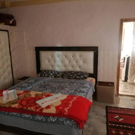 Guest House Hazem Al Azraq ash Shamālī Екстериор снимка