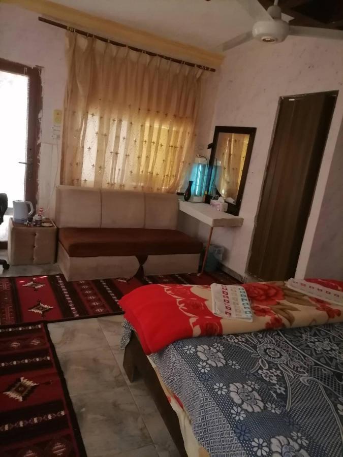 Guest House Hazem Al Azraq ash Shamālī Екстериор снимка